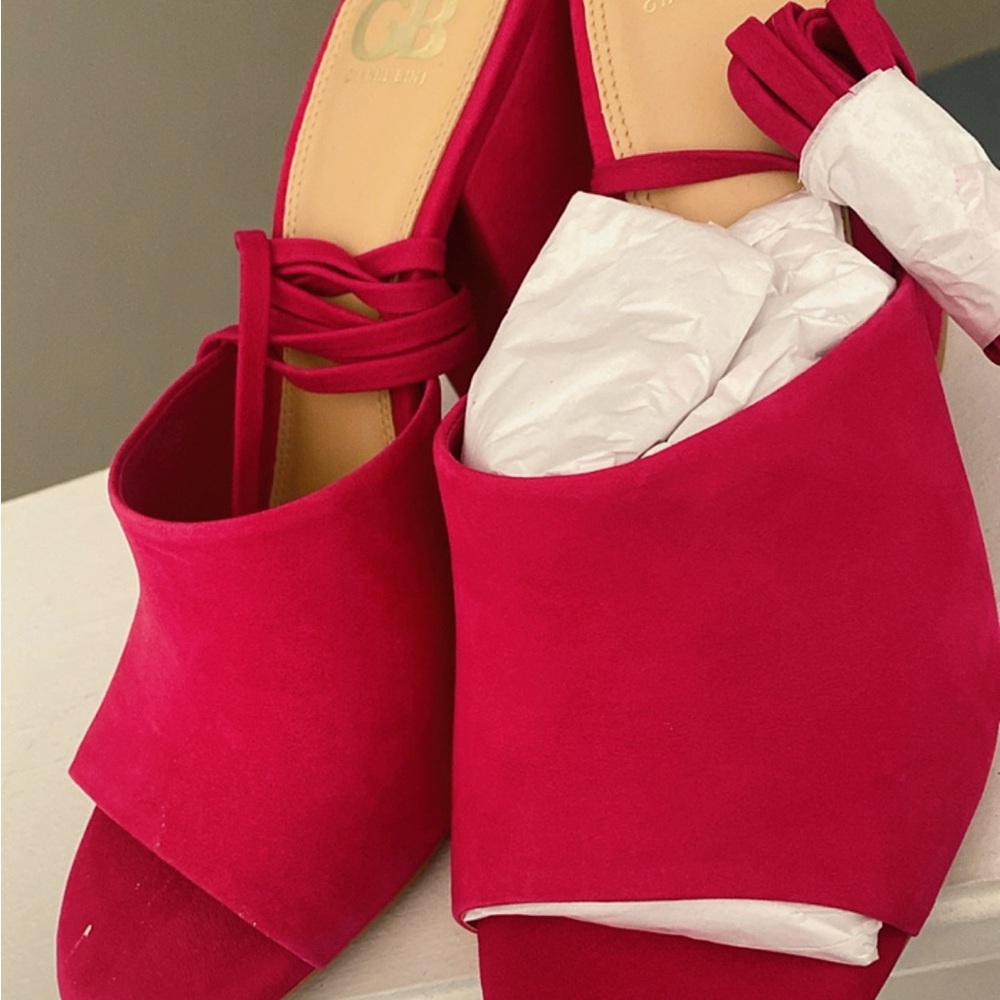 GB fuchsia Open-Toe Heels
